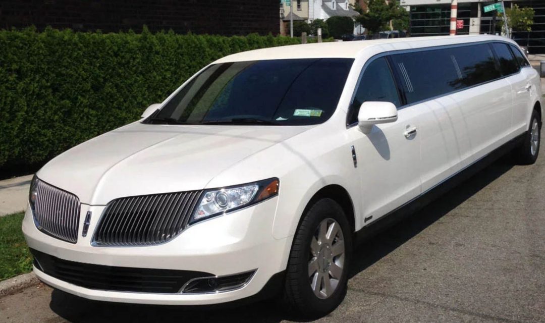 Lincoln-MKT-Limousine